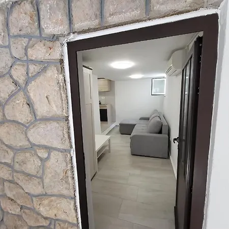 Zele Koic 2 Apartment Starigrad Paklenica