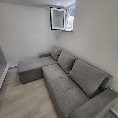 Apartment Zele Koic 2 *