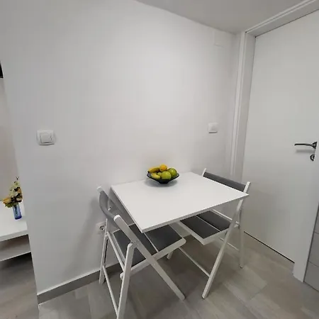 Zele Koic 2 Apartment