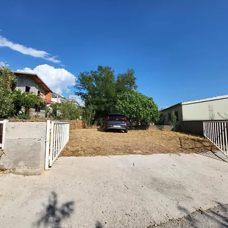 Zele Koic 2 Apartment Starigrad Paklenica